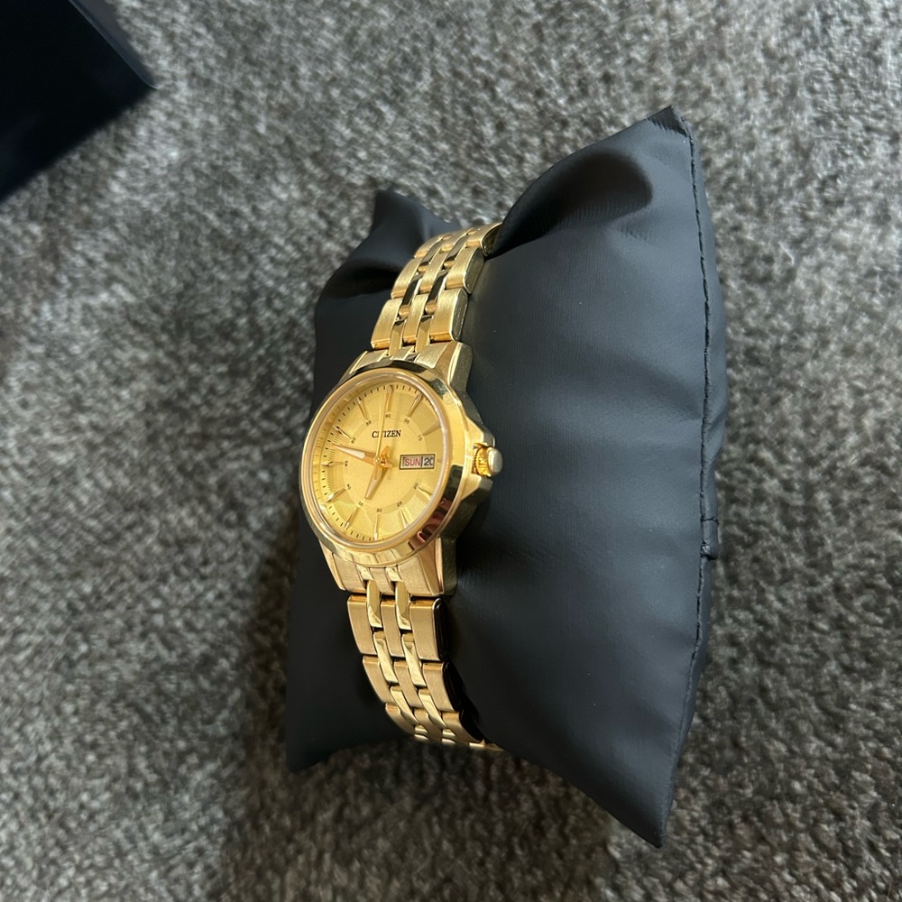 Citizen Quartz Gold-Tone Watch - Picture 3 of 4